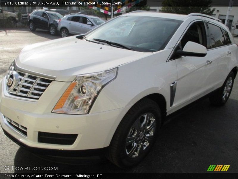 Platinum Ice Tricoat / Ebony/Ebony 2015 Cadillac SRX Luxury AWD