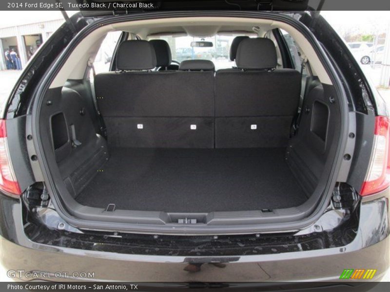 Tuxedo Black / Charcoal Black 2014 Ford Edge SE