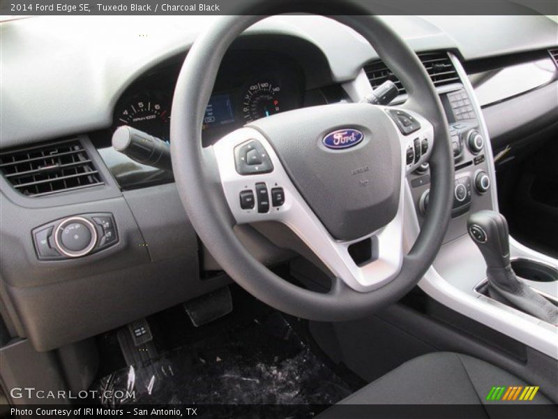 Tuxedo Black / Charcoal Black 2014 Ford Edge SE