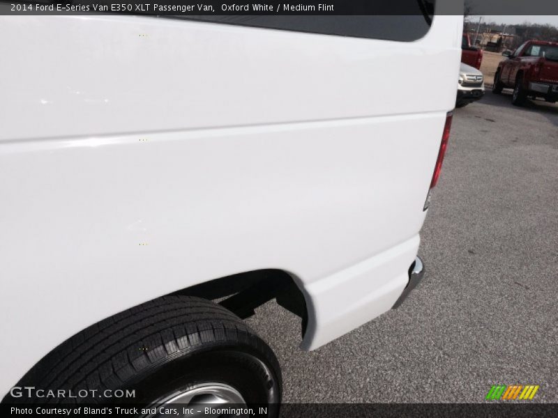 Oxford White / Medium Flint 2014 Ford E-Series Van E350 XLT Passenger Van