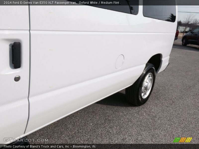 Oxford White / Medium Flint 2014 Ford E-Series Van E350 XLT Passenger Van