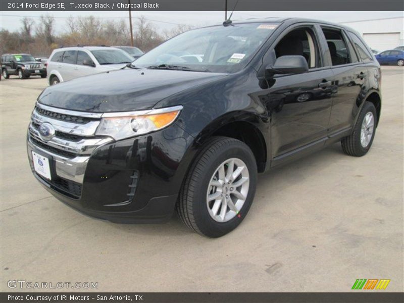 Tuxedo Black / Charcoal Black 2014 Ford Edge SE