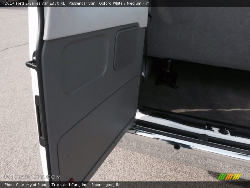 Oxford White / Medium Flint 2014 Ford E-Series Van E350 XLT Passenger Van