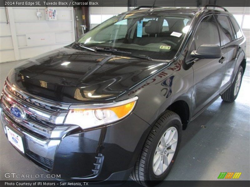 Tuxedo Black / Charcoal Black 2014 Ford Edge SE