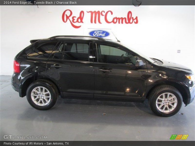 Tuxedo Black / Charcoal Black 2014 Ford Edge SE