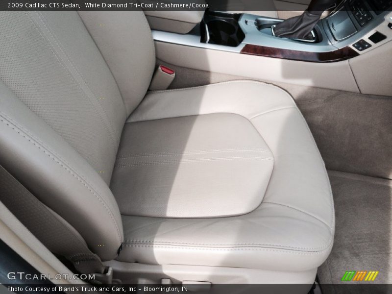 White Diamond Tri-Coat / Cashmere/Cocoa 2009 Cadillac CTS Sedan