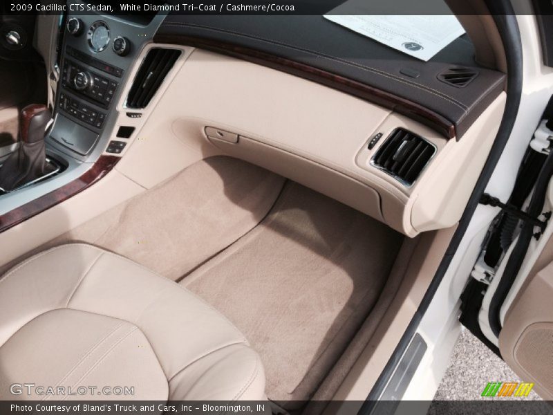 White Diamond Tri-Coat / Cashmere/Cocoa 2009 Cadillac CTS Sedan