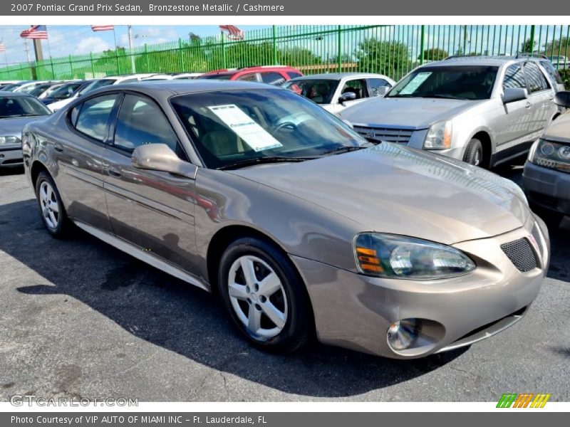 Front 3/4 View of 2007 Grand Prix Sedan