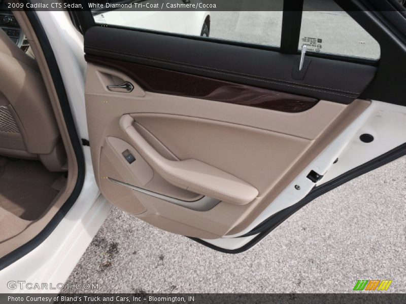 White Diamond Tri-Coat / Cashmere/Cocoa 2009 Cadillac CTS Sedan