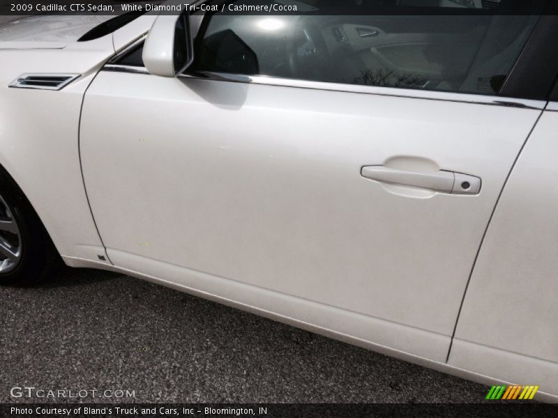 White Diamond Tri-Coat / Cashmere/Cocoa 2009 Cadillac CTS Sedan