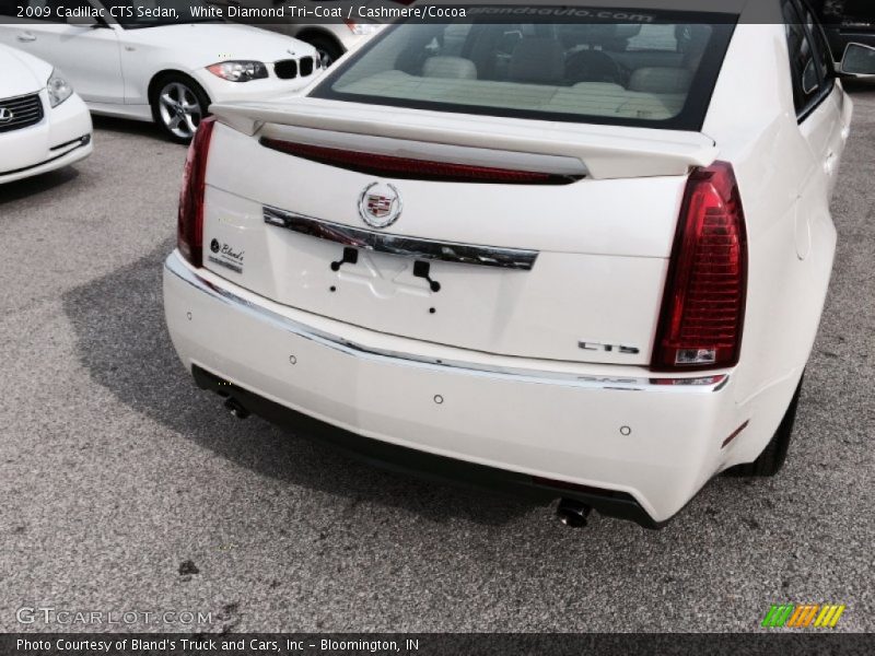 White Diamond Tri-Coat / Cashmere/Cocoa 2009 Cadillac CTS Sedan