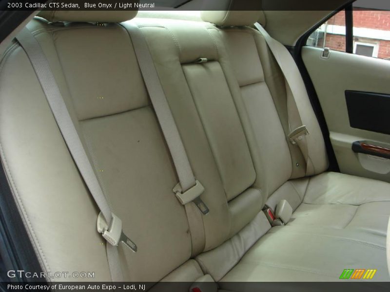 Blue Onyx / Light Neutral 2003 Cadillac CTS Sedan