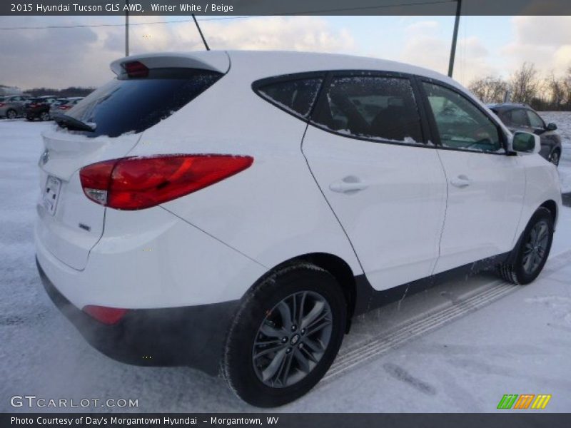 Winter White / Beige 2015 Hyundai Tucson GLS AWD