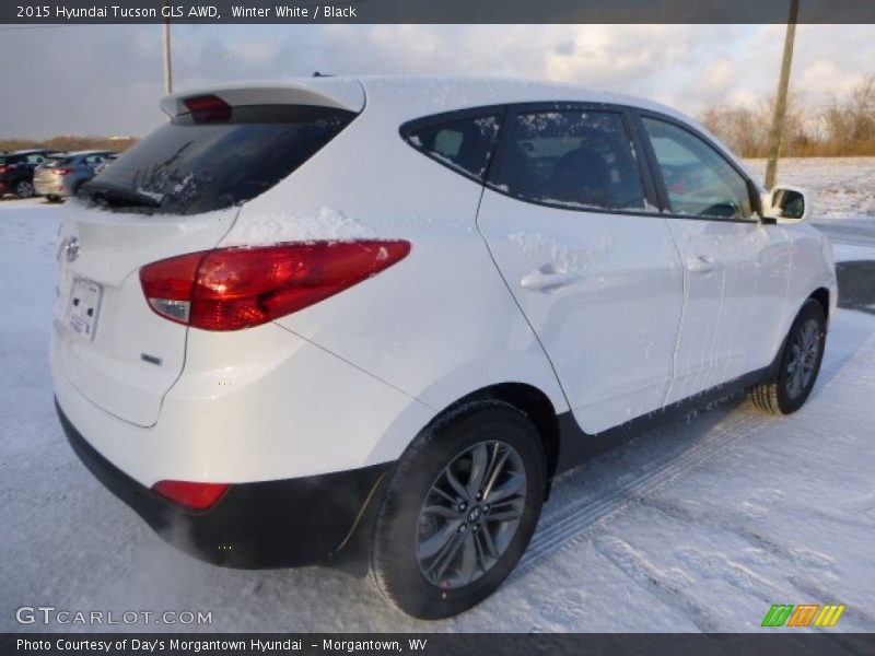 Winter White / Black 2015 Hyundai Tucson GLS AWD