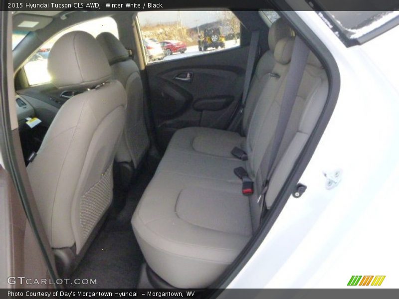 Winter White / Black 2015 Hyundai Tucson GLS AWD
