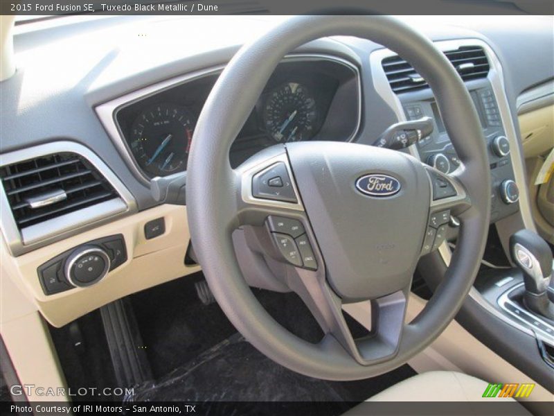 Tuxedo Black Metallic / Dune 2015 Ford Fusion SE