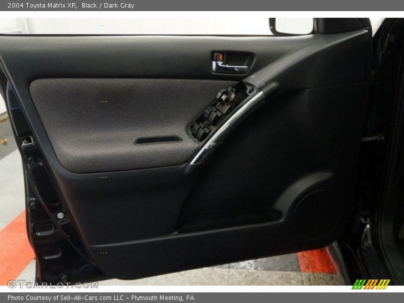 Black / Dark Gray 2004 Toyota Matrix XR