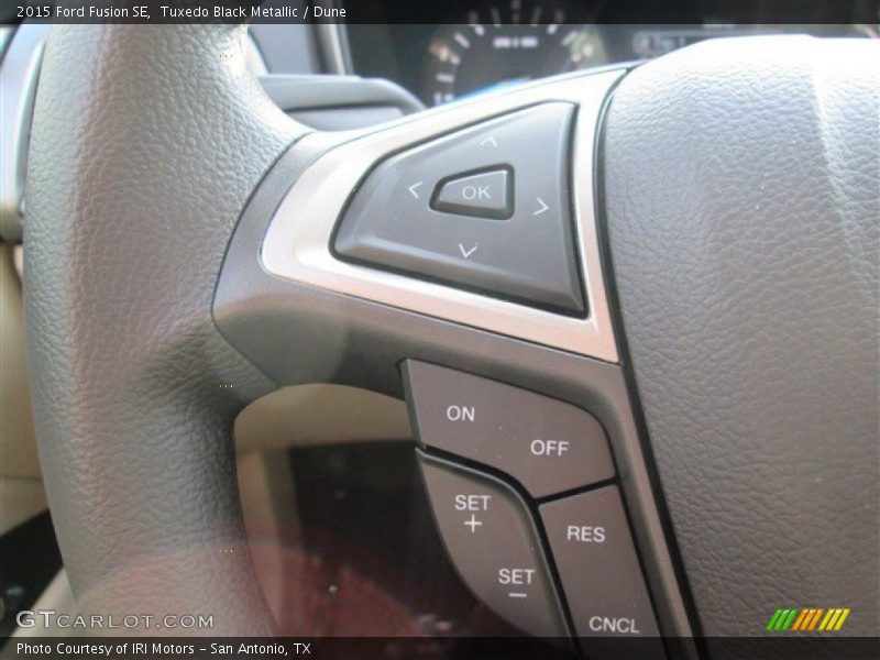 Tuxedo Black Metallic / Dune 2015 Ford Fusion SE