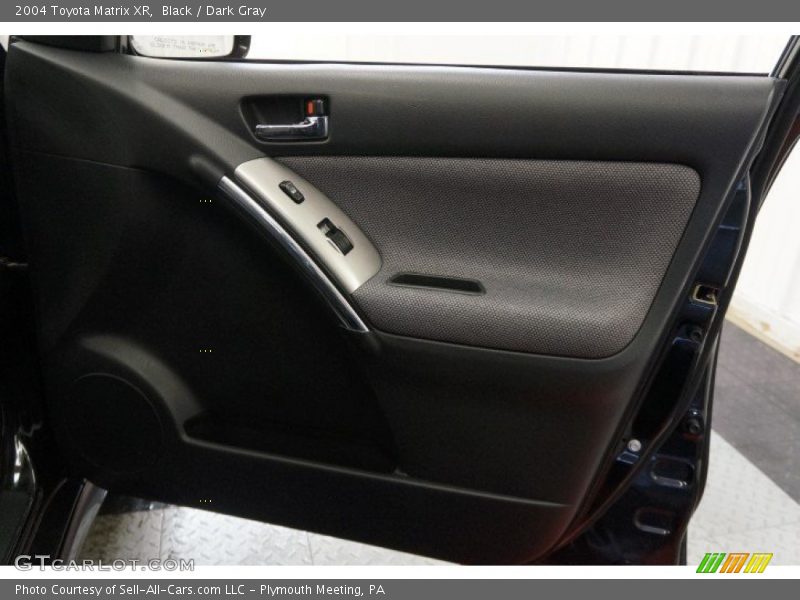 Black / Dark Gray 2004 Toyota Matrix XR
