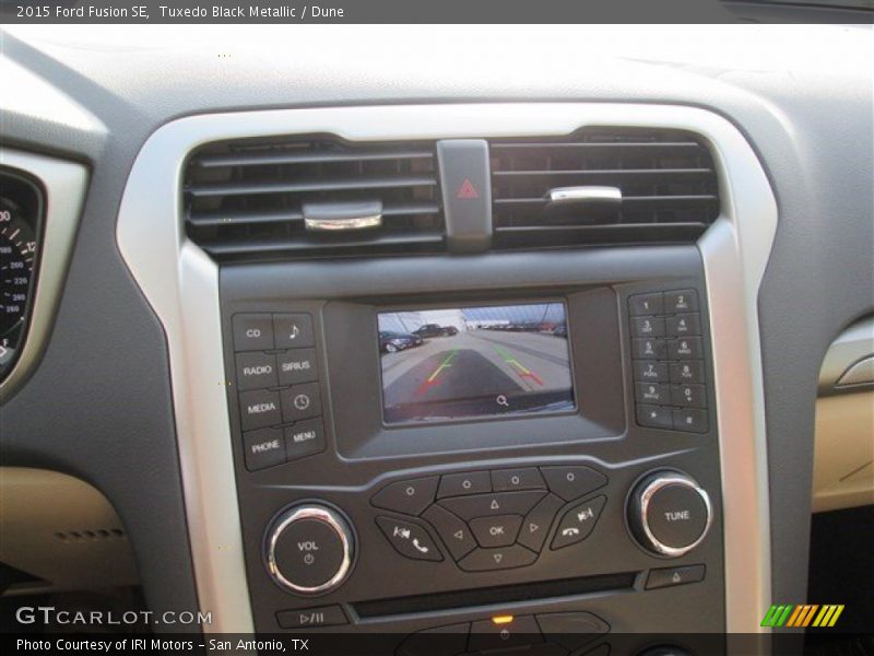 Tuxedo Black Metallic / Dune 2015 Ford Fusion SE