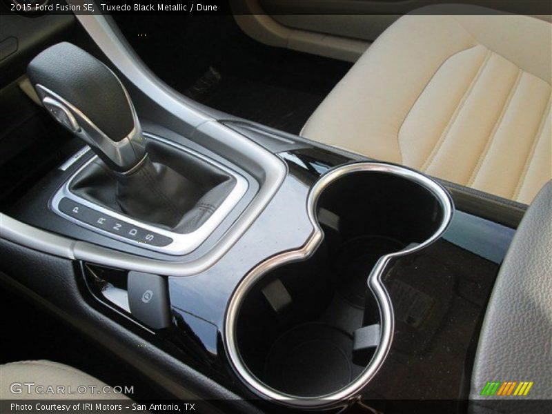 Tuxedo Black Metallic / Dune 2015 Ford Fusion SE