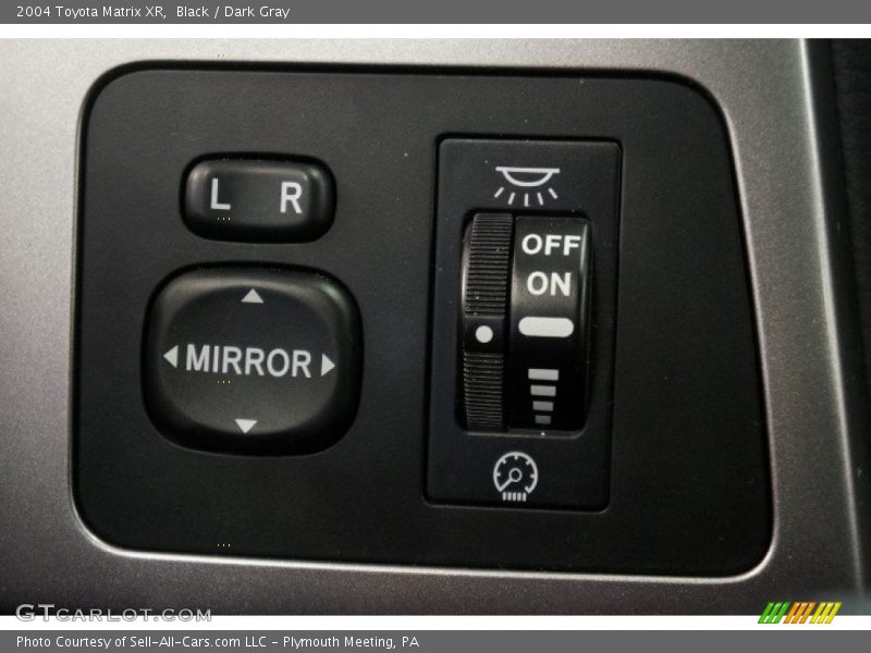 Black / Dark Gray 2004 Toyota Matrix XR