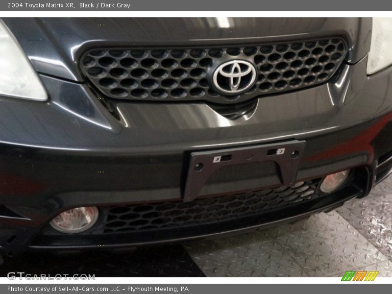 Black / Dark Gray 2004 Toyota Matrix XR