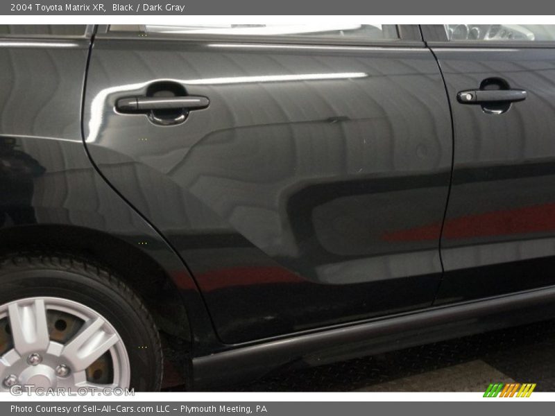 Black / Dark Gray 2004 Toyota Matrix XR