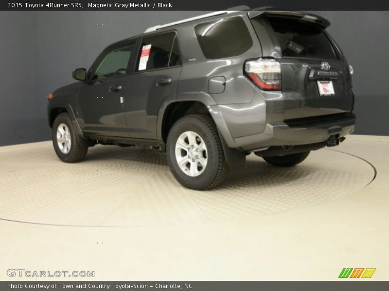 Magnetic Gray Metallic / Black 2015 Toyota 4Runner SR5