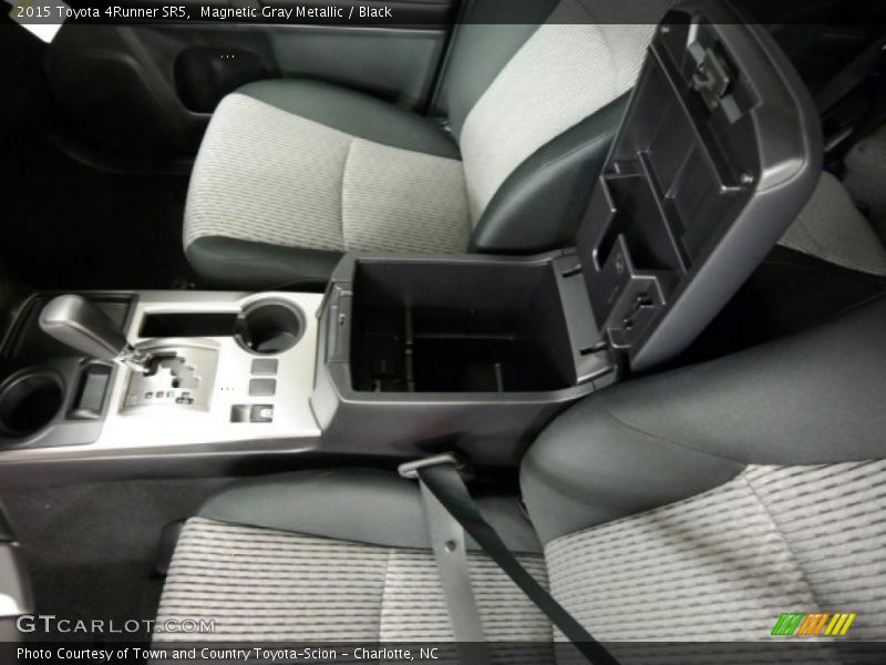 Magnetic Gray Metallic / Black 2015 Toyota 4Runner SR5