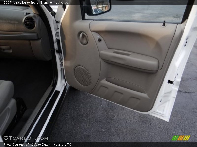 Stone White / Khaki 2007 Jeep Liberty Sport