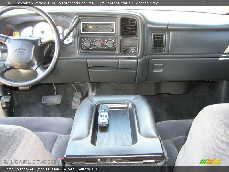 Light Pewter Metallic / Graphite Gray 2002 Chevrolet Silverado 1500 LS Extended Cab 4x4