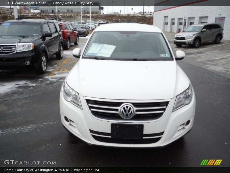 Candy White / Clay Gray 2011 Volkswagen Tiguan S