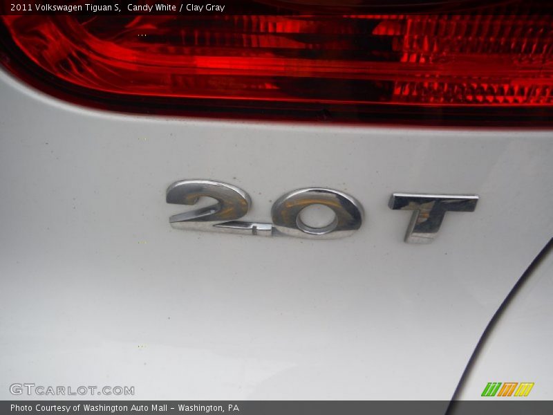 Candy White / Clay Gray 2011 Volkswagen Tiguan S