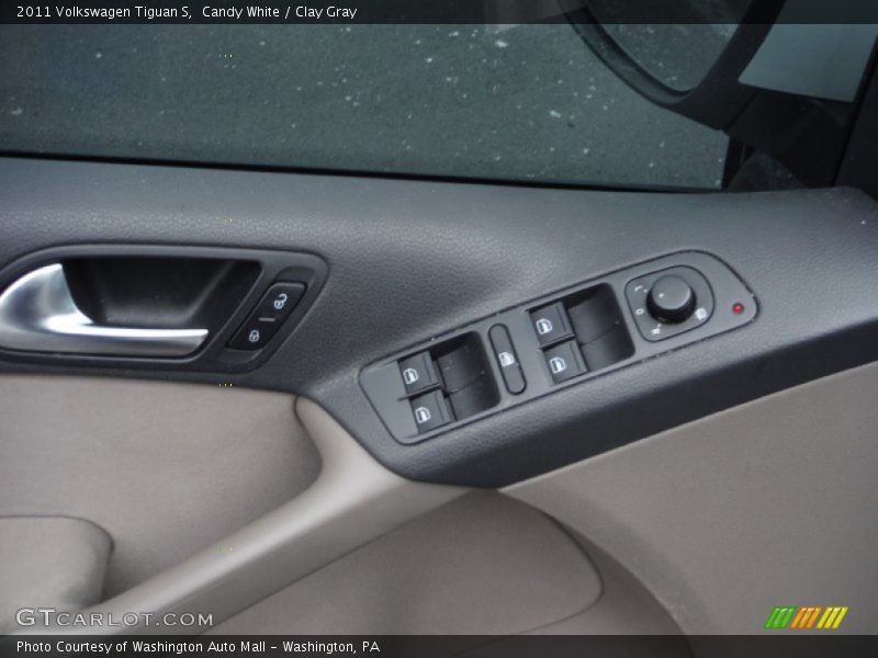 Candy White / Clay Gray 2011 Volkswagen Tiguan S