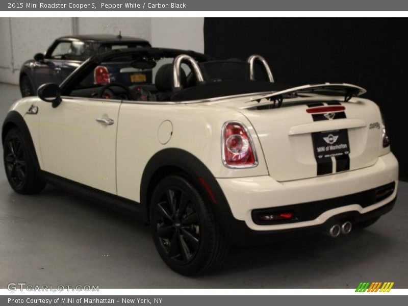 Pepper White / Carbon Black 2015 Mini Roadster Cooper S