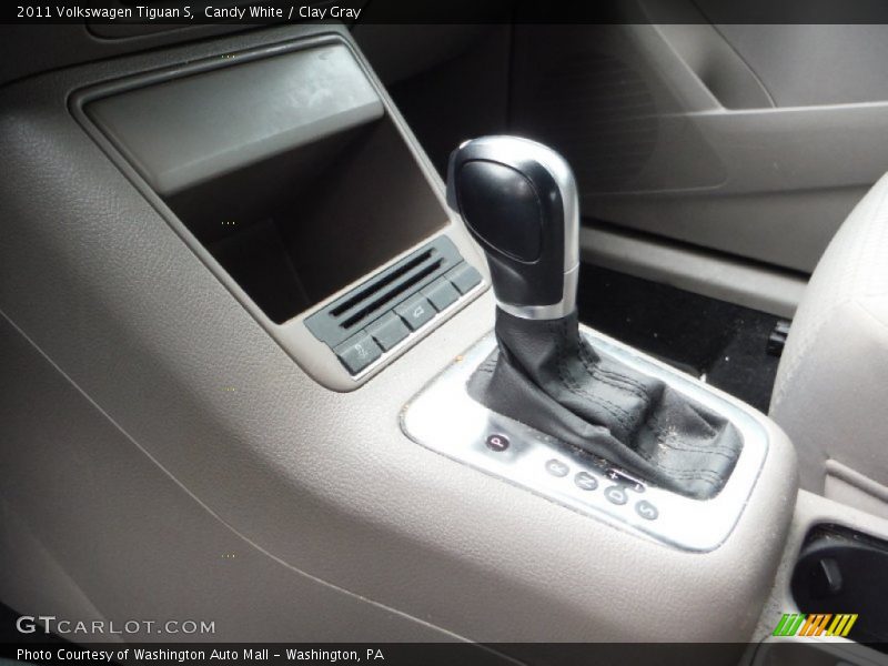 Candy White / Clay Gray 2011 Volkswagen Tiguan S