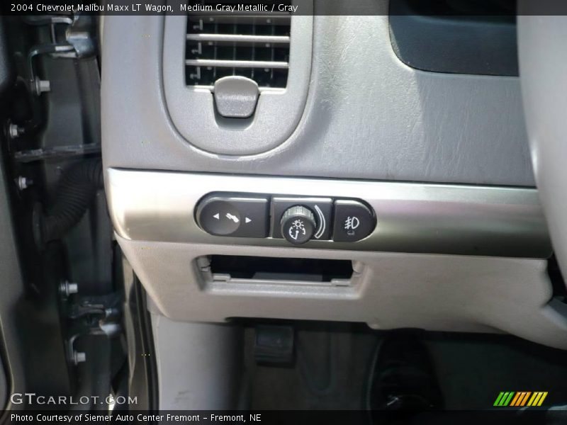 Medium Gray Metallic / Gray 2004 Chevrolet Malibu Maxx LT Wagon