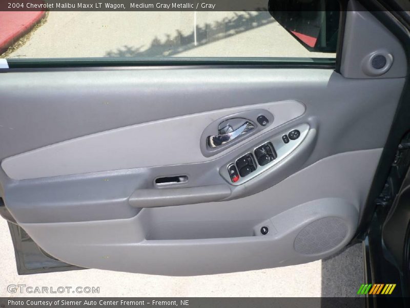 Medium Gray Metallic / Gray 2004 Chevrolet Malibu Maxx LT Wagon