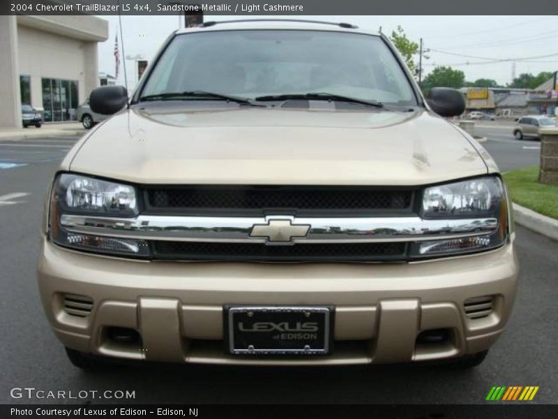 Sandstone Metallic / Light Cashmere 2004 Chevrolet TrailBlazer LS 4x4