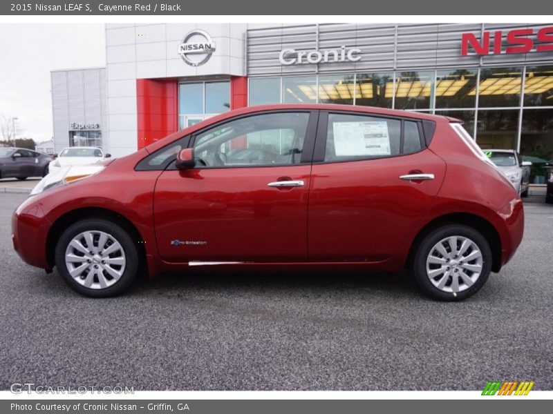 Cayenne Red / Black 2015 Nissan LEAF S