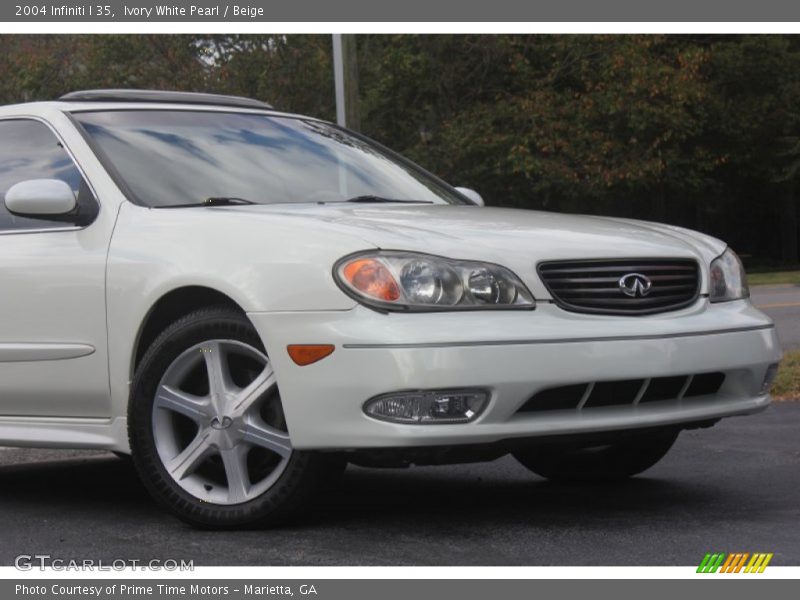 Ivory White Pearl / Beige 2004 Infiniti I 35