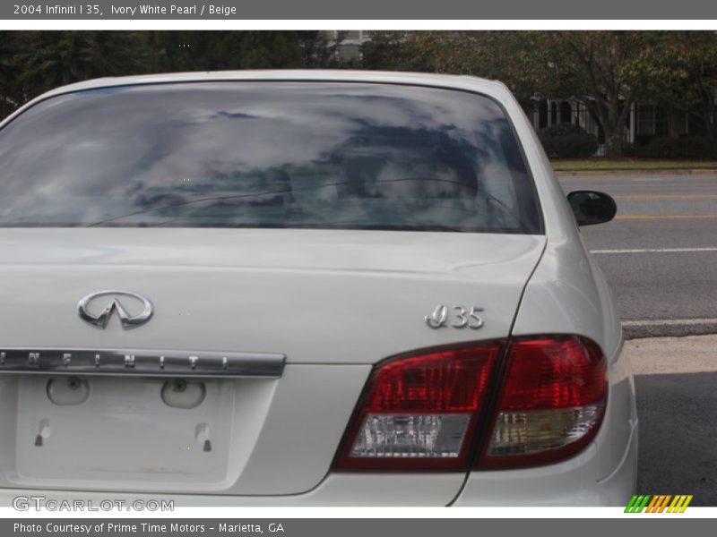Ivory White Pearl / Beige 2004 Infiniti I 35