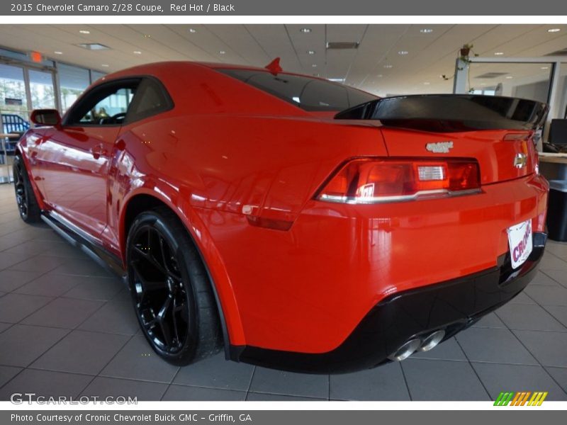 Red Hot / Black 2015 Chevrolet Camaro Z/28 Coupe