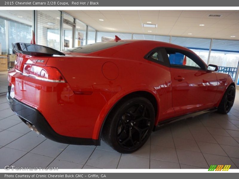 Red Hot / Black 2015 Chevrolet Camaro Z/28 Coupe