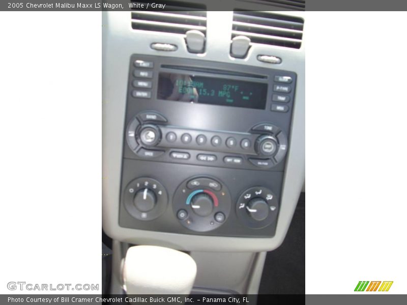 White / Gray 2005 Chevrolet Malibu Maxx LS Wagon