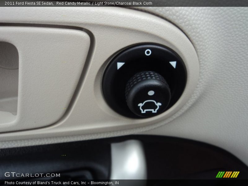 Red Candy Metallic / Light Stone/Charcoal Black Cloth 2011 Ford Fiesta SE Sedan
