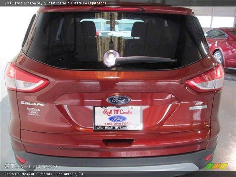 Sunset Metallic / Medium Light Stone 2015 Ford Escape SE