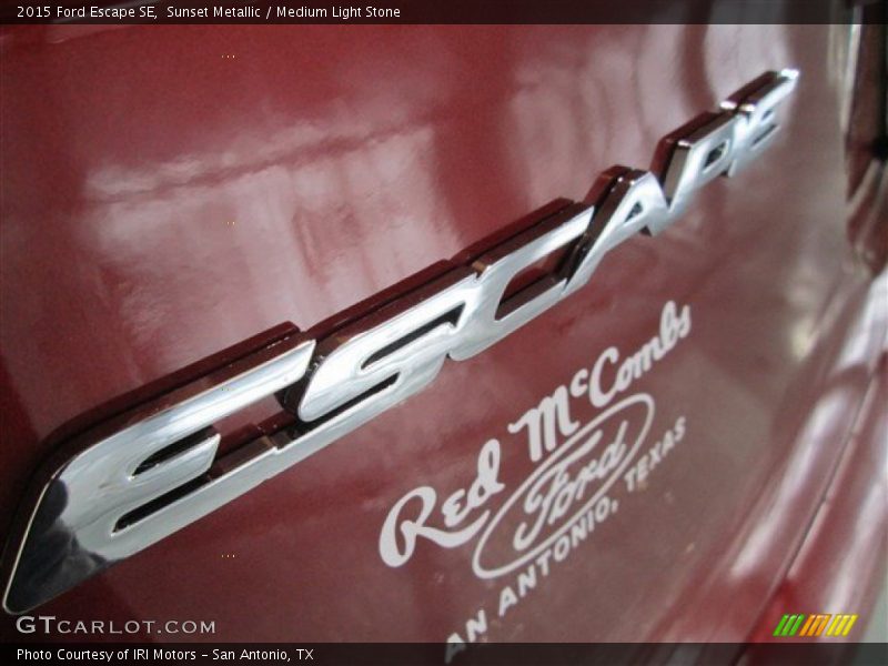 Sunset Metallic / Medium Light Stone 2015 Ford Escape SE