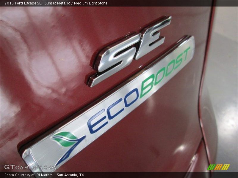 Sunset Metallic / Medium Light Stone 2015 Ford Escape SE
